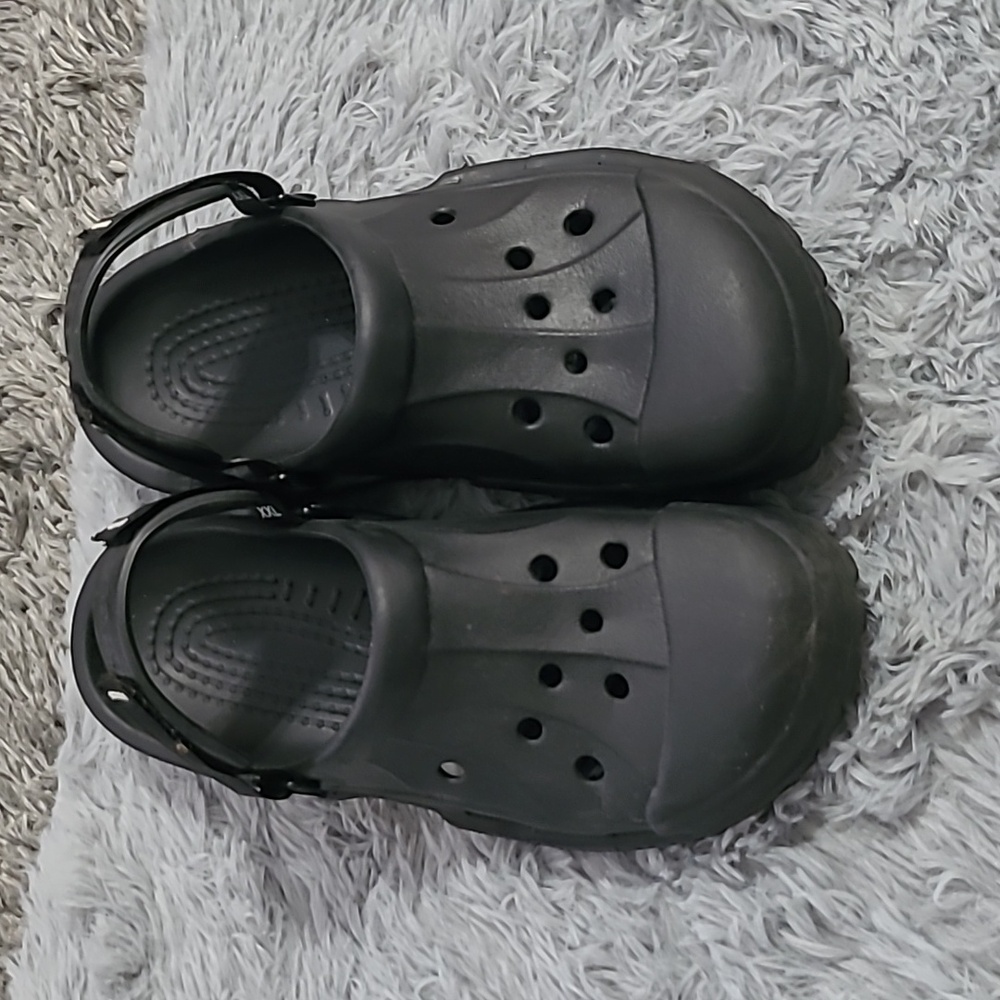 CROCS Black Clogs Size XXL M11 Classic Shoes wth Adjustable Heel Strap